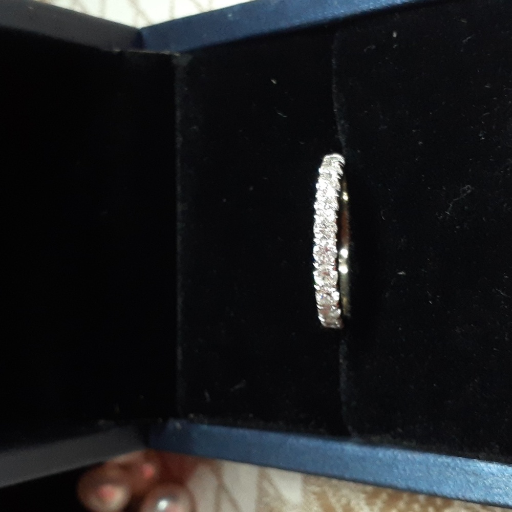 18k .78ctw DIAMOND BAND